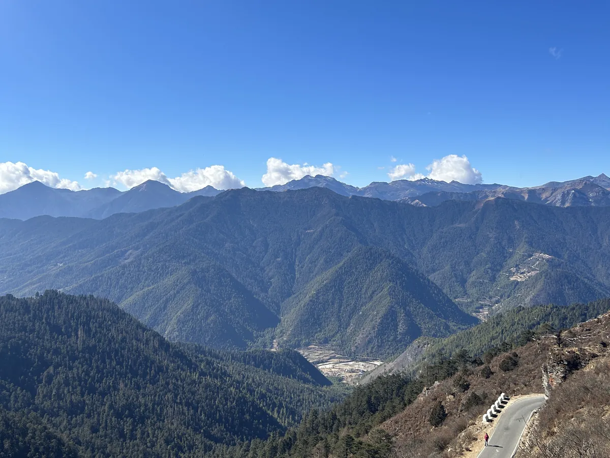 Bhutan Mountain Vista — Thimphu, Punakha, Chele La